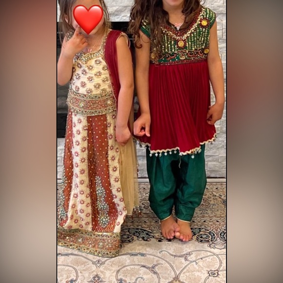Kids matching Indian clothing/ lehengas - Picture 2 of 6